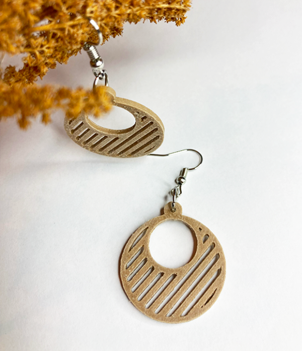 houten oorbellen wooden earrings wood filament 3D-print 3D-geprint sixties jaren 60 hippie