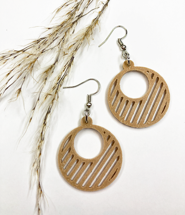houten oorbellen wooden earrings wood filament 3D-print 3D-geprint sixties jaren 60 hippie
